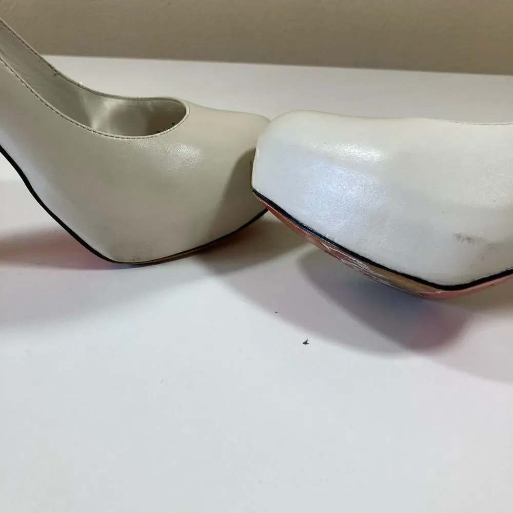 LUCHO off white platform almond toe pumps $350 womens size 6